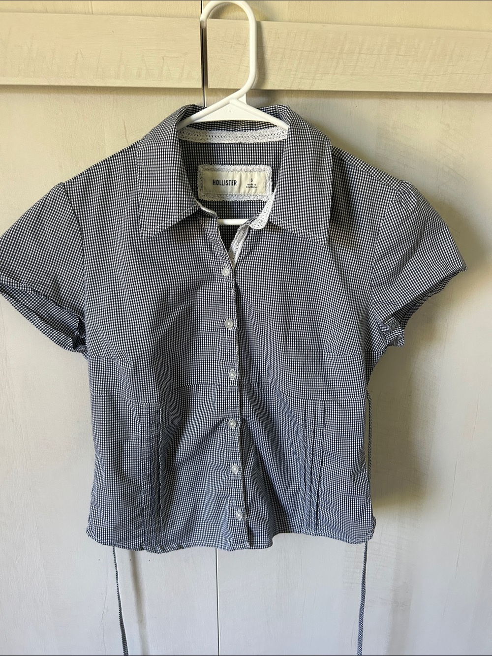 Hollister Black & White Gingham Button-Down Shirt